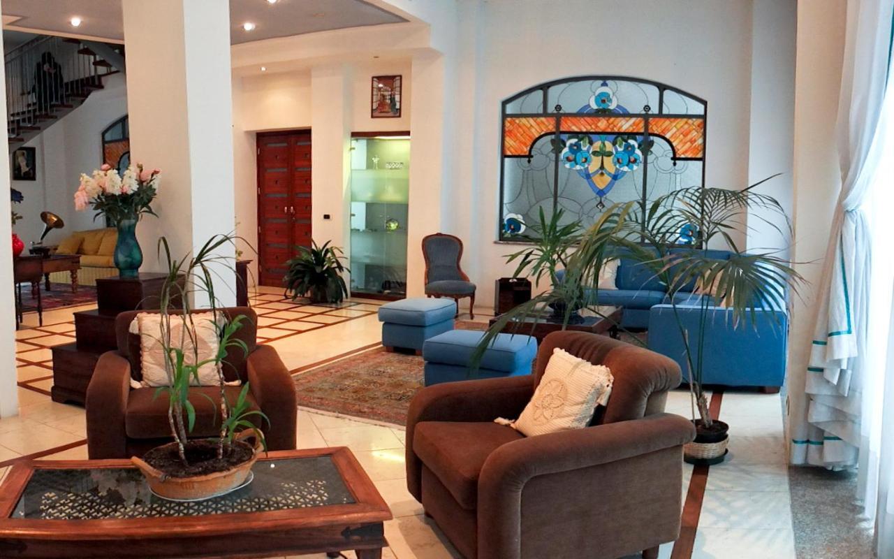 Hotel Antares Arona Kültér fotó